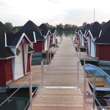 Maritime Freizeit Camp "Mfc" Erfurter Seen Kamer foto