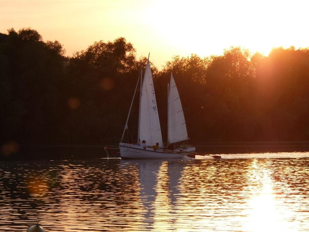 Maritime Freizeit Camp "Mfc" Erfurter Seen Buitenkant foto