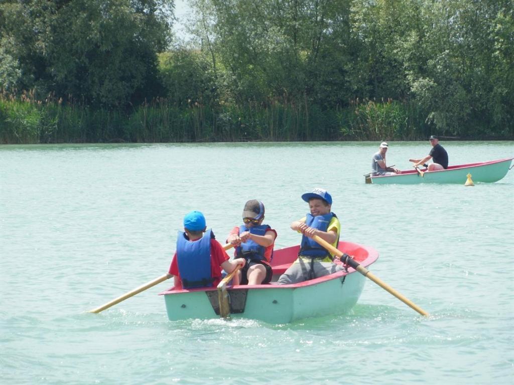 Maritime Freizeit Camp "Mfc" Erfurter Seen Buitenkant foto