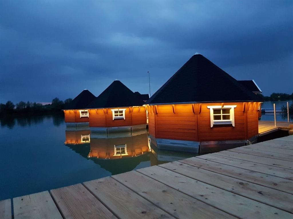 Maritime Freizeit Camp "Mfc" Erfurter Seen Buitenkant foto